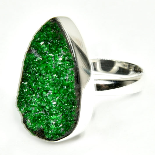 Uvarovite ring